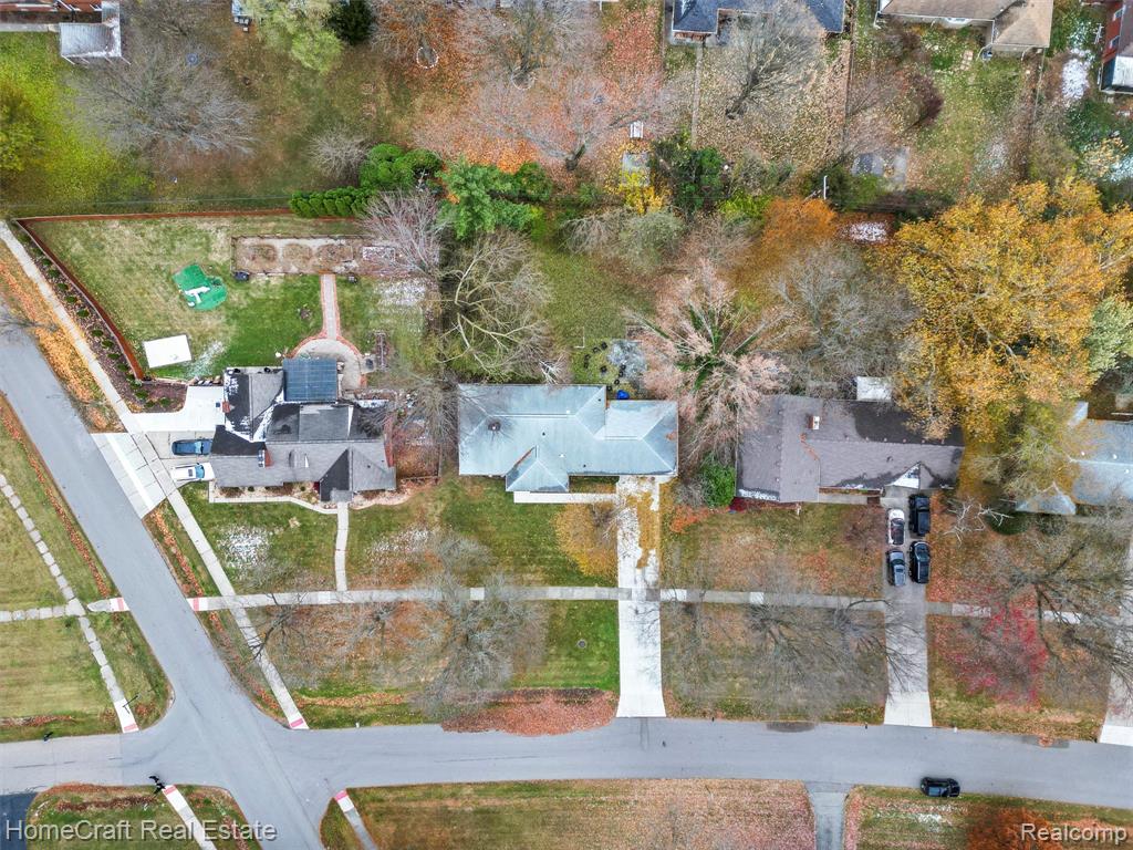 28626 SUNSET Boulevard W, Lathrup Village, MI 48076 — Photo 30