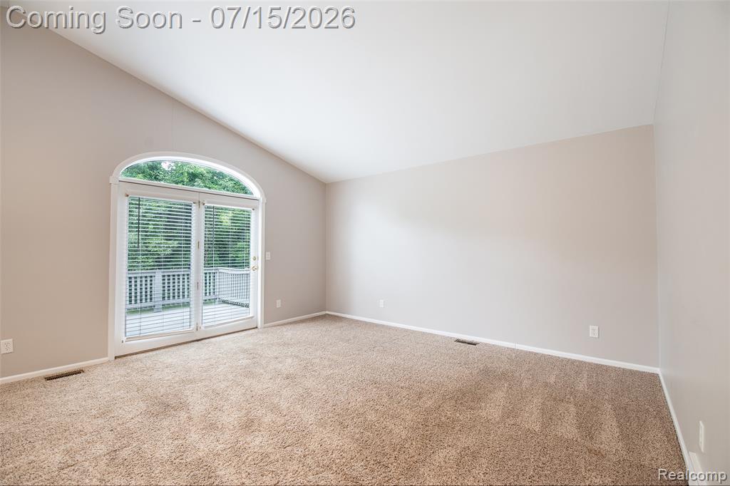 11660 Hawthorne Glen Drive, Grand Blanc, MI 48439 — Photo 10