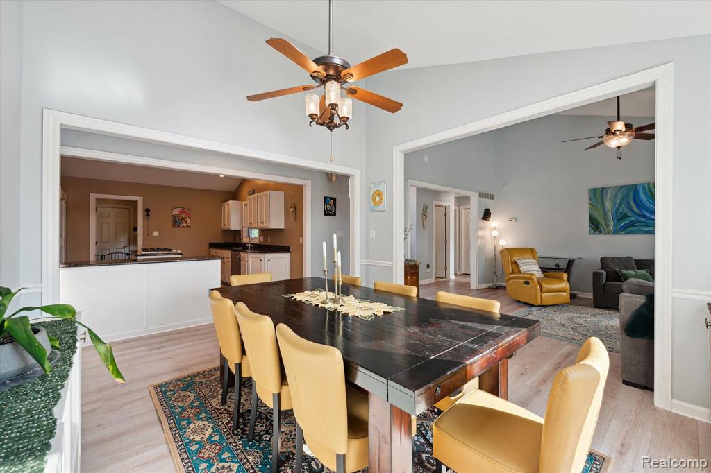 810 CARRINGTON Boulevard, Monroe, MI 48161 — Photo 15