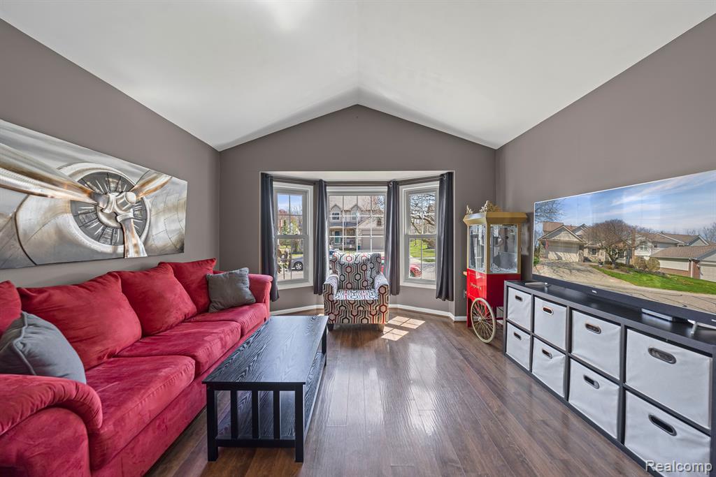 42890 BROOKSTONE Drive, Novi, MI 48377 — Photo 21