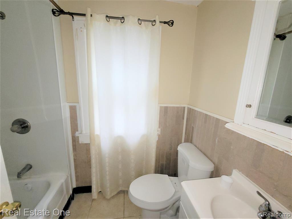 6912 Mansfield Street, Detroit, MI 48228 — Photo 12
