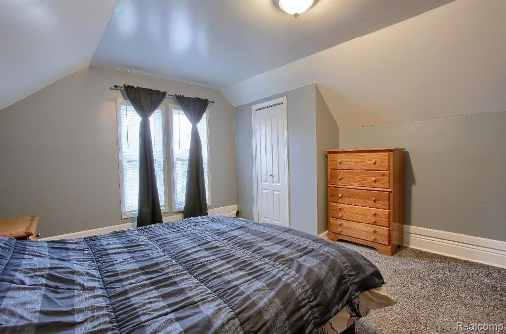 936 Pine Street, Port Huron, MI 48060 — Photo 15