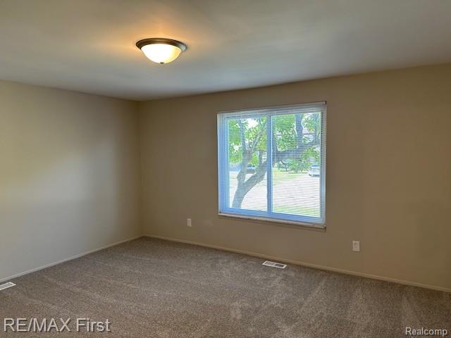 4653 Lucerne Drive, Sterling Heights, MI 48310 — Photo 18