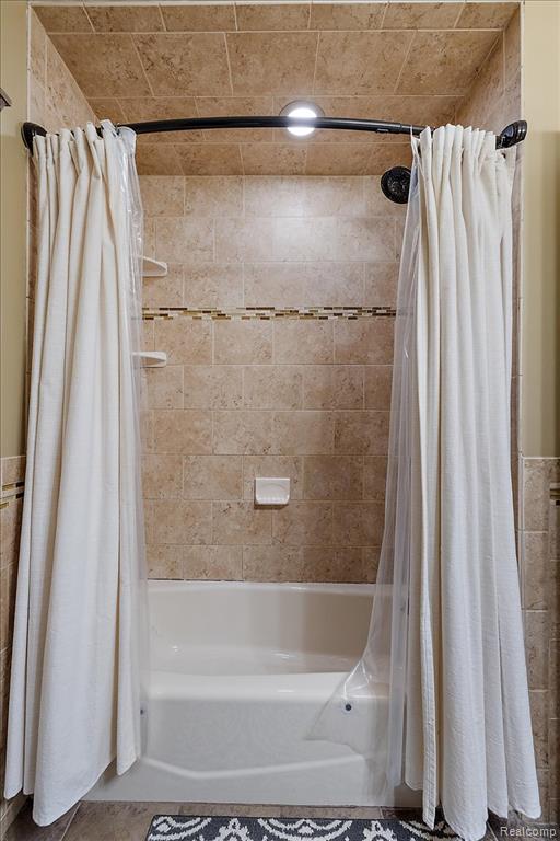 9364 Colorado Street, Livonia, MI 48150 — Photo 39