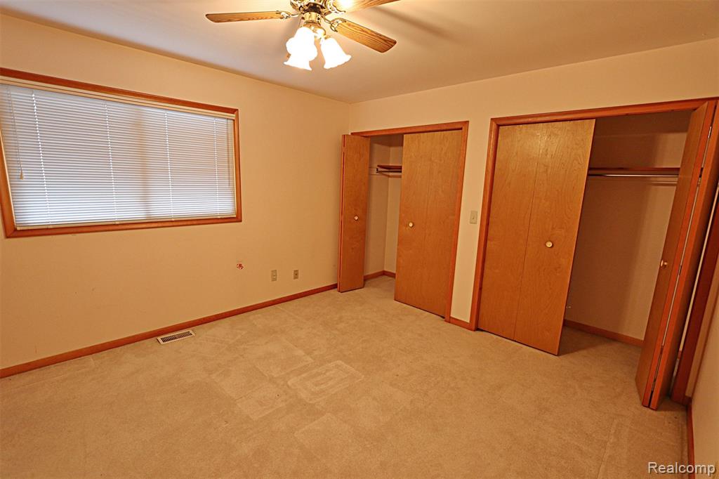 6964 Norborne Avenue, Dearborn Heights, MI 48127 — Photo 28