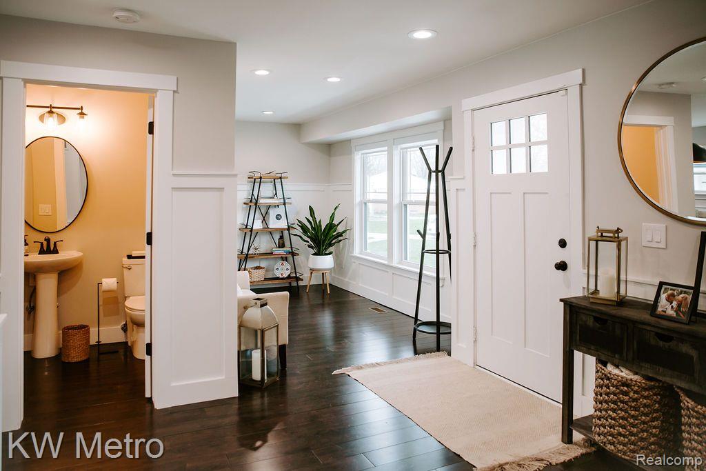 973 ALLEN Drive, Northville, MI 48167 — Photo 4