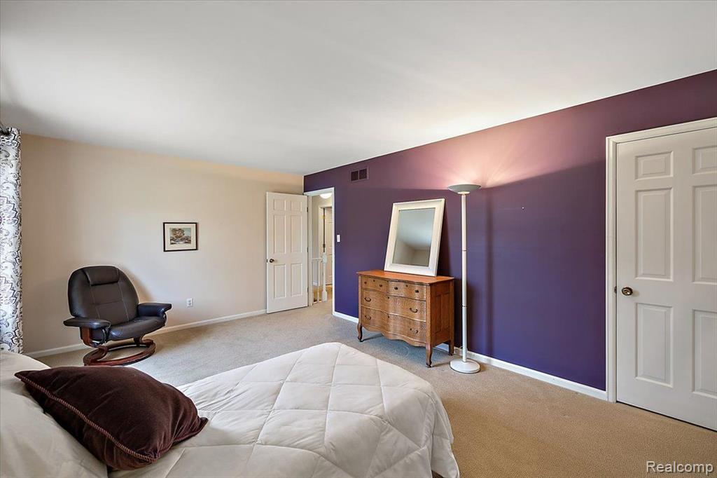 762 KENSINGTON Lane, Bloomfield Hills, MI 48304 — Photo 33