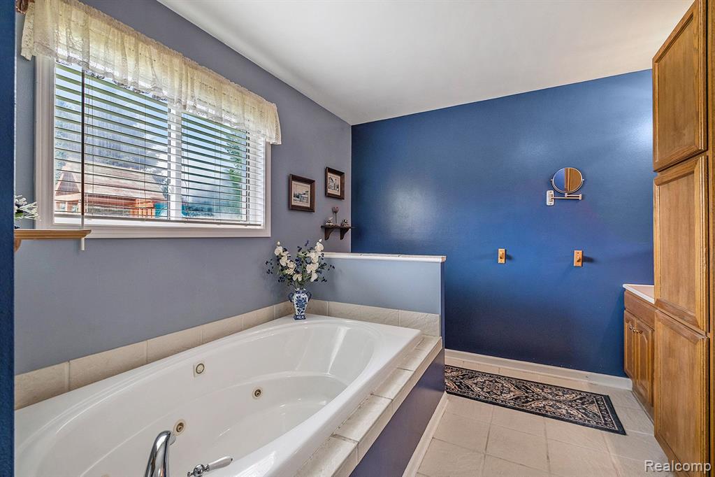 701 CHASE LAKE Road, Howell, MI 48855 — Photo 14