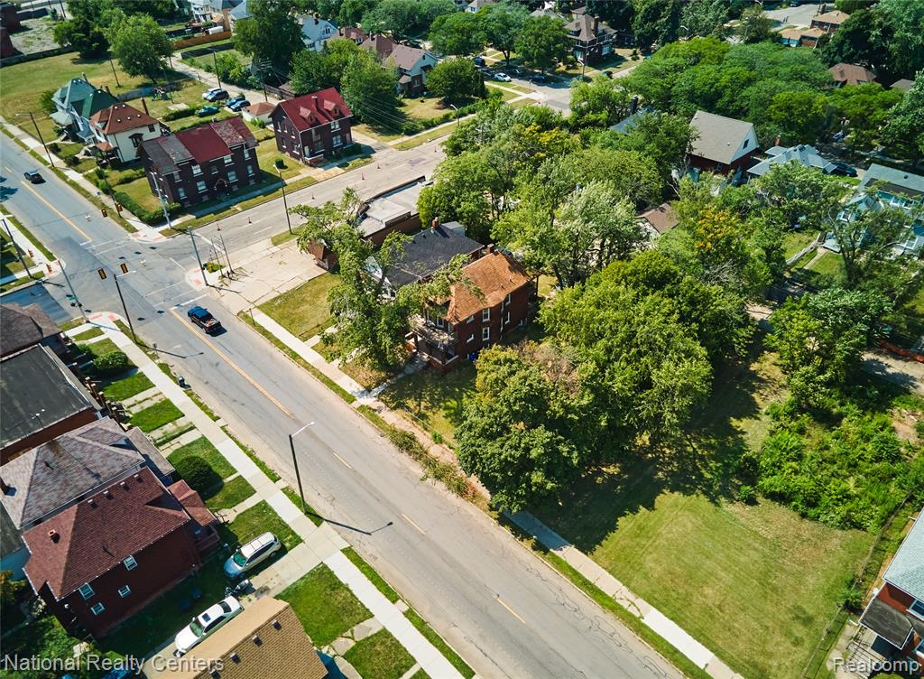 742 Clairmount Street, Detroit, MI 48202 — Photo 19