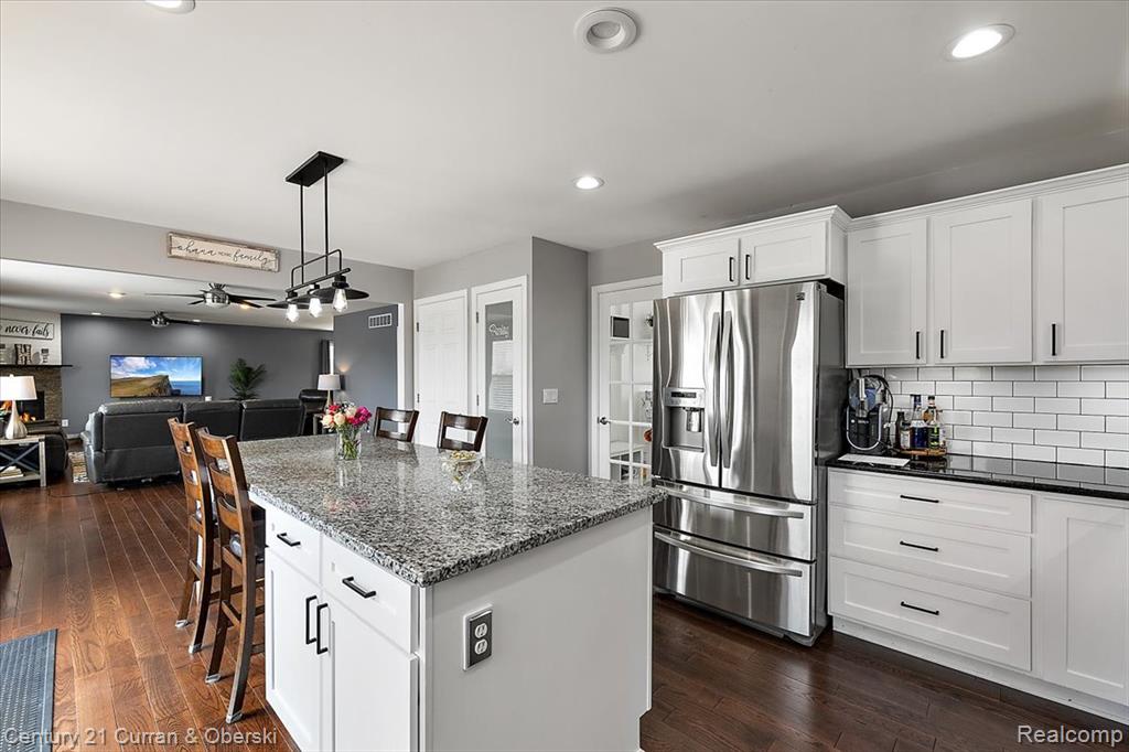 4617 S Quarry Creek, White Lake, MI 48383 — Photo 18