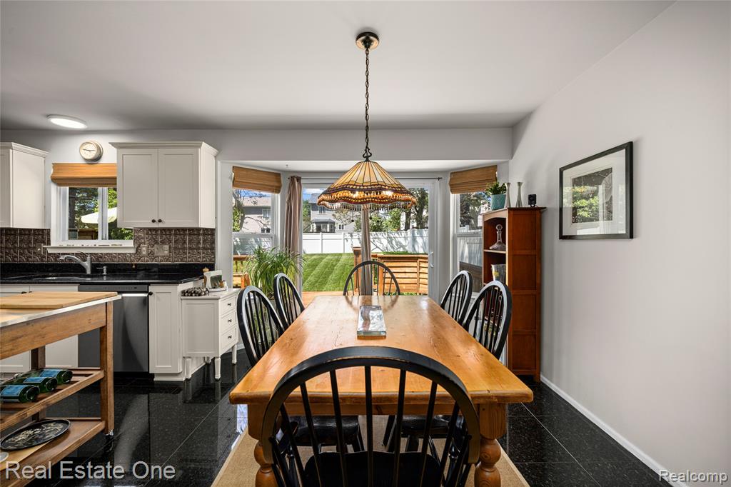 344 N Lake Angelus Road, Auburn Hills, MI 48326 — Photo 16
