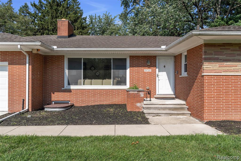 28720 Eldorado Pl, Lathrup Village, MI 48076 — Photo 5
