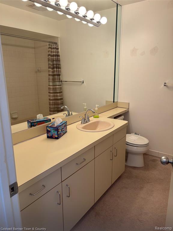 6689 Ridgefield Circle, 201, West Bloomfield, MI — Photo 21
