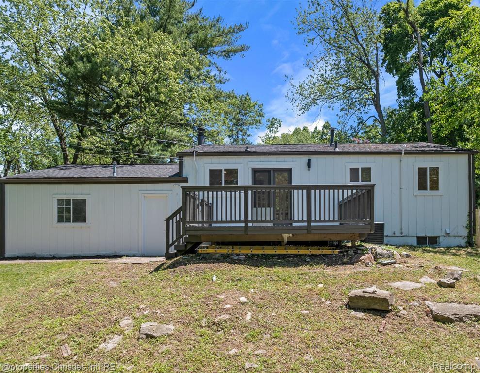 4370 FORBUSH Avenue, West Bloomfield, MI 48323 — Photo 20