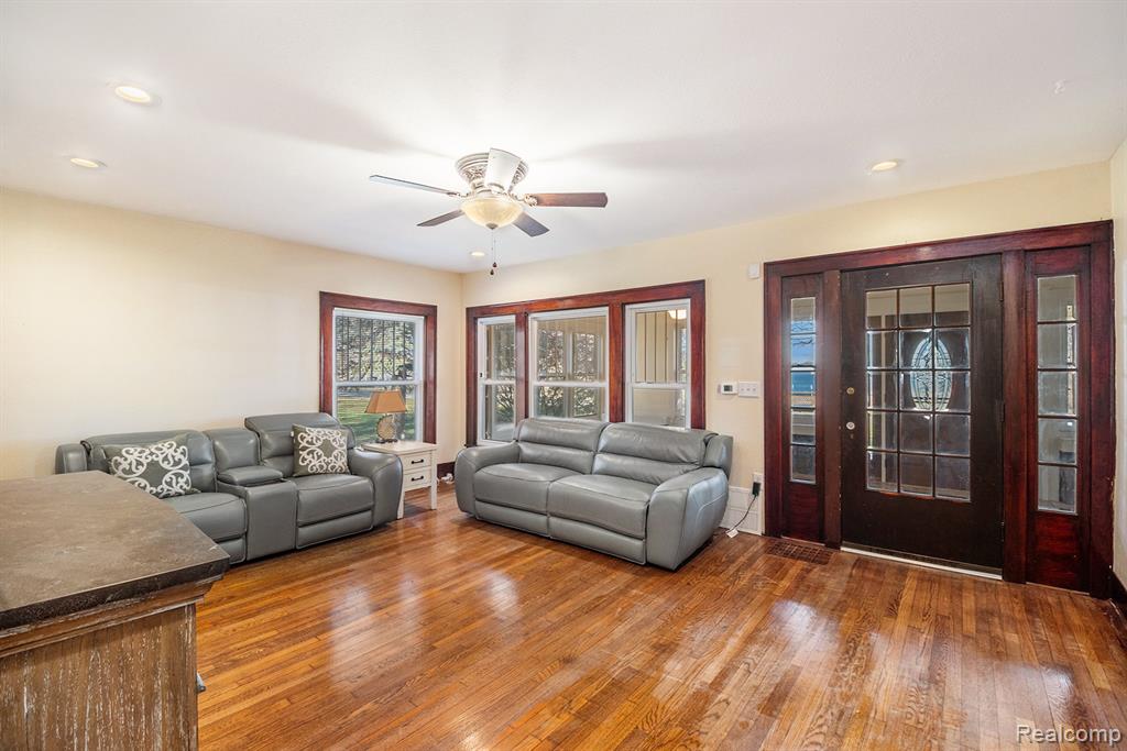 66 E Shore Drive, Whitmore Lake, MI 48189 — Photo 14
