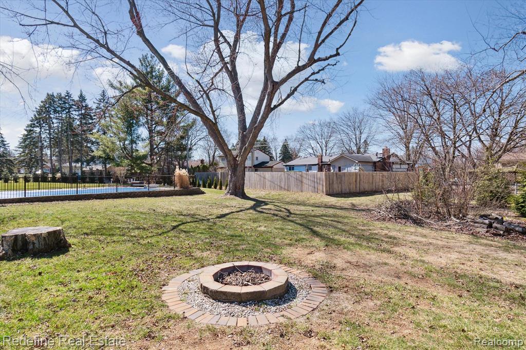 8272 W Huron Court, White Lake, MI — Photo 35