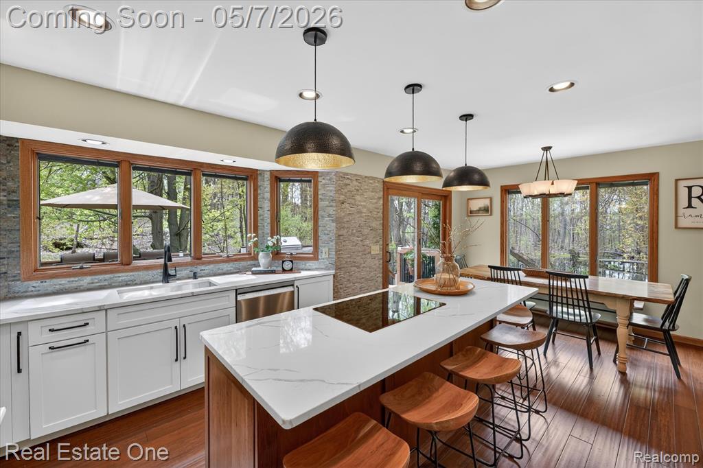 38967 Holsworth Court, Farmington, MI 48331 — Photo 19