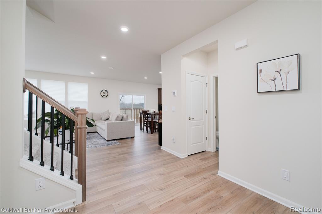 4813 Marquette Drive, Milford, MI 48381 — Photo 8