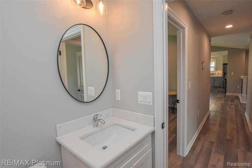 1174 Prudence Drive, Waterford, MI 48327 — Photo 33