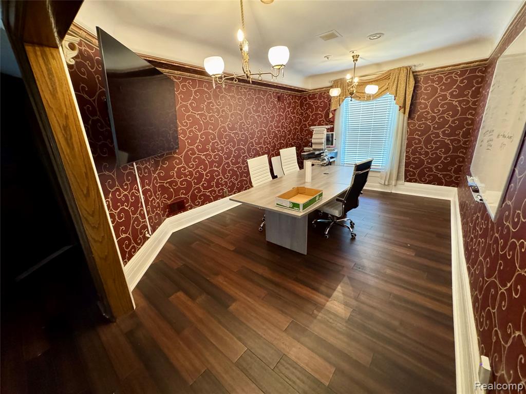 2156 W JEFFERSON Avenue, Trenton, MI, 48183