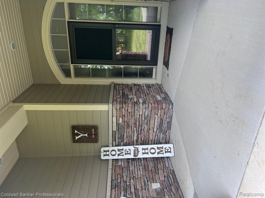 4264 W Benjamin Road, Perry, MI 48872 — Photo 5