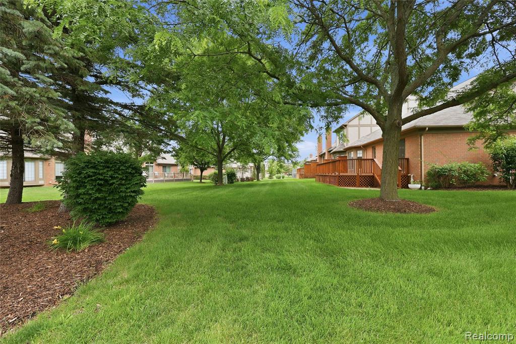 54698 Bellingham Drive, 56, Utica, MI 48316 — Photo 35