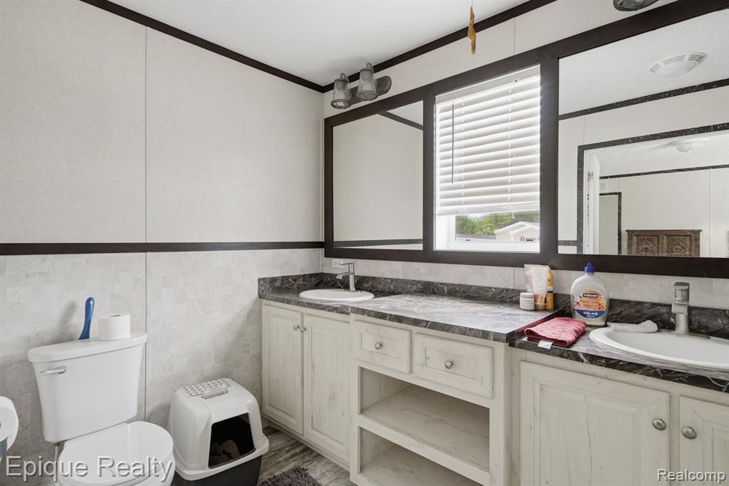 17107 Detroiter, Davisburg, MI 48350 — Photo 16