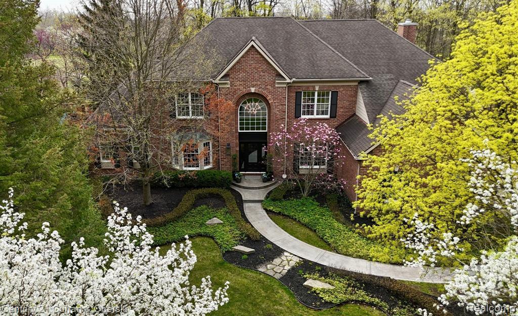 45471 TOURNAMENT Drive, Northville, MI 48168 — front exterior
