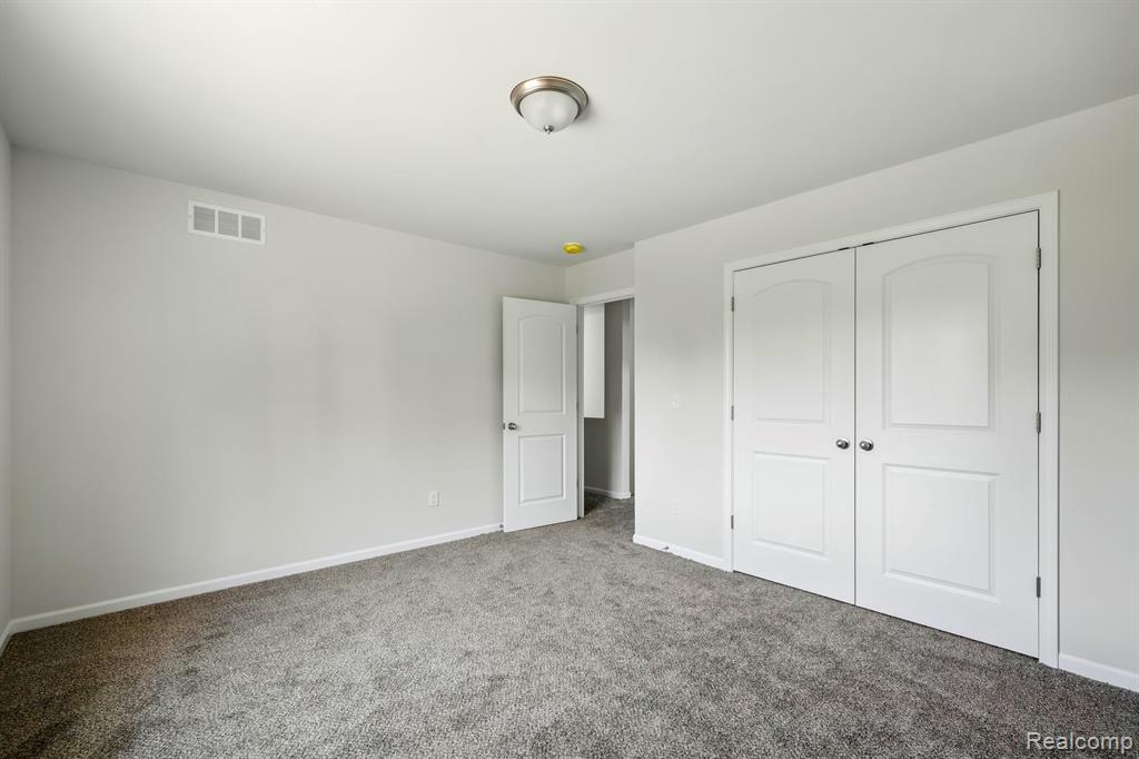 5751 Copper Tree Park, Waterford, MI 48327 — Photo 10