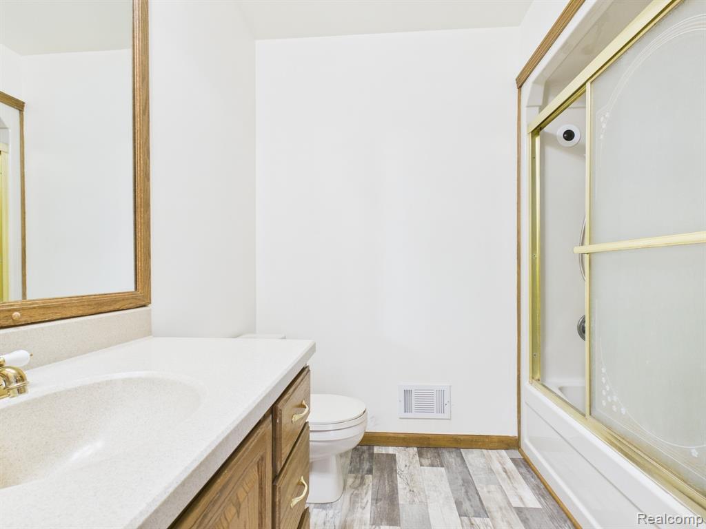 3828 Winding Pine Drive, Metamora, MI 48455 — Photo 20