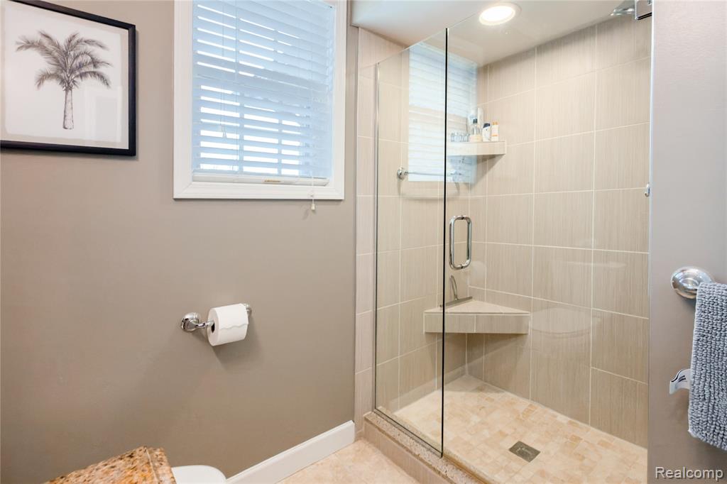 26029 Waterbury Way, Grosse Ile, MI 48138 — Photo 27