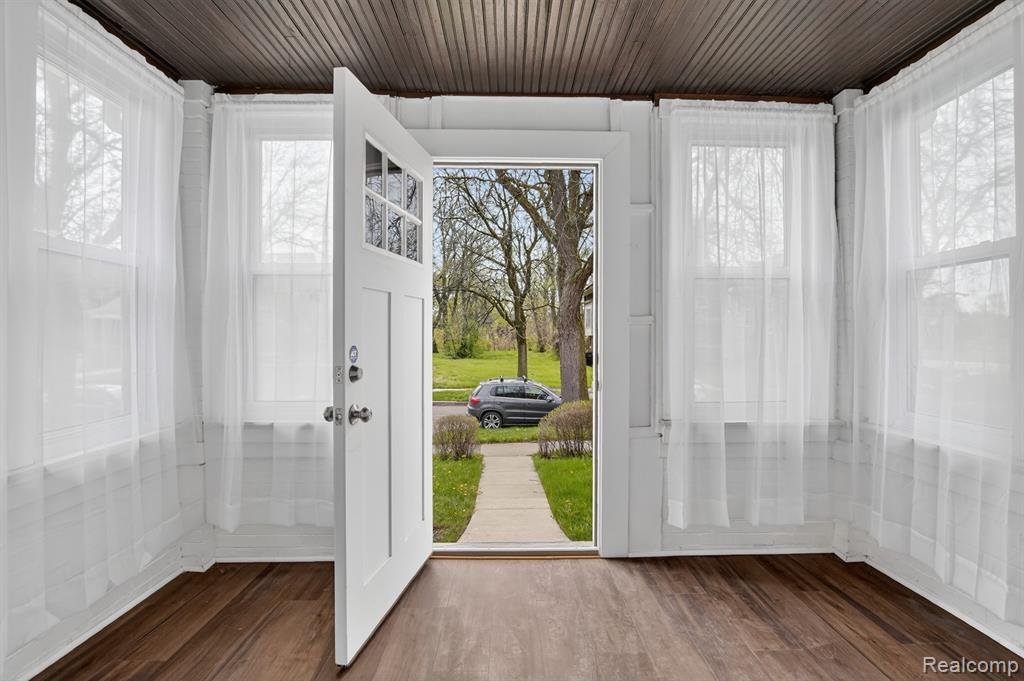 2534 Lamothe Street, Detroit, MI 48206 — Photo 6
