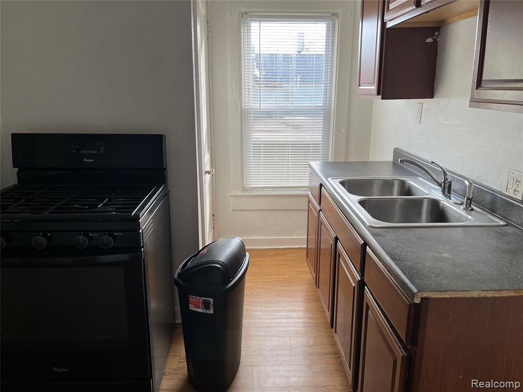 7592 Maxwell Avenue, Warren, MI 48091 — Photo 7
