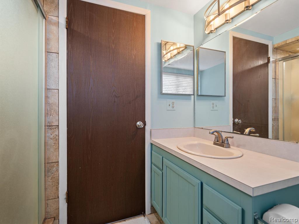 5180 WOODCREEK Trail, Clarkston, MI — Photo 29
