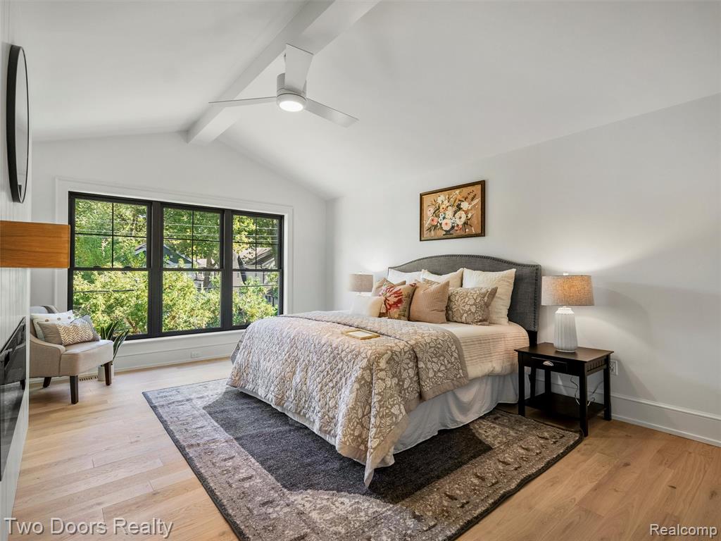 820 OAKRIDGE Avenue, Royal Oak, MI 48067 — Photo 36