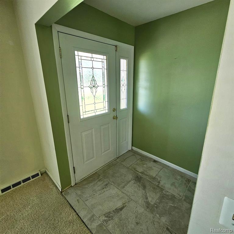 9233 SMITHS CREEK Road, Wales, MI — Photo 13