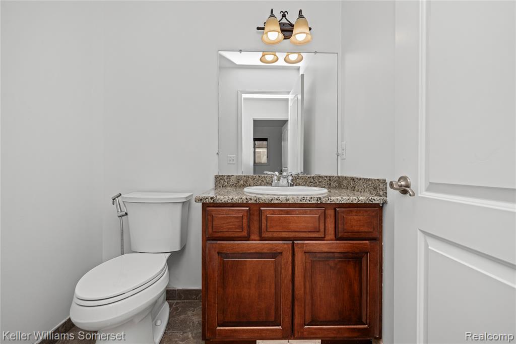 55257 Breton Woods Drive, Macomb, MI 48042 — Photo 24