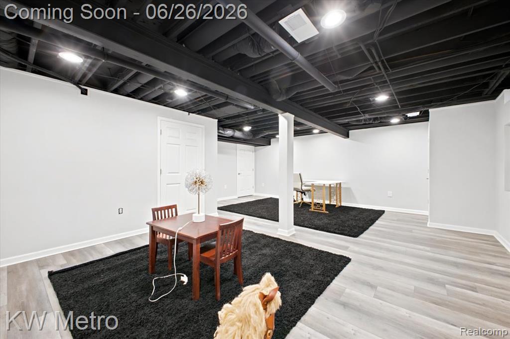 517 Macwilliams Lane, Royal Oak, MI 48067 — Photo 30