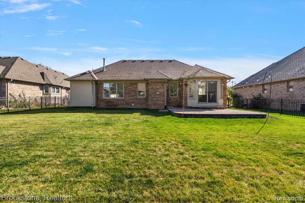 54643 Berryfield Drive, Macomb, MI 48042 — Photo 40