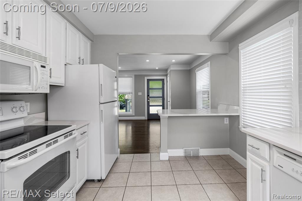 609 N Connecticut Avenue, Royal Oak, MI 48067 — Photo 22