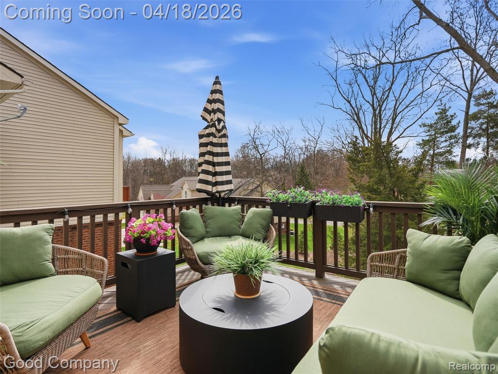 607 Poplar Court, Rochester Hills, MI 48306 — Photo 12