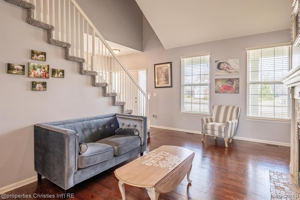 5946 OAK BEND Court, Howell, MI 48843 — Photo 12