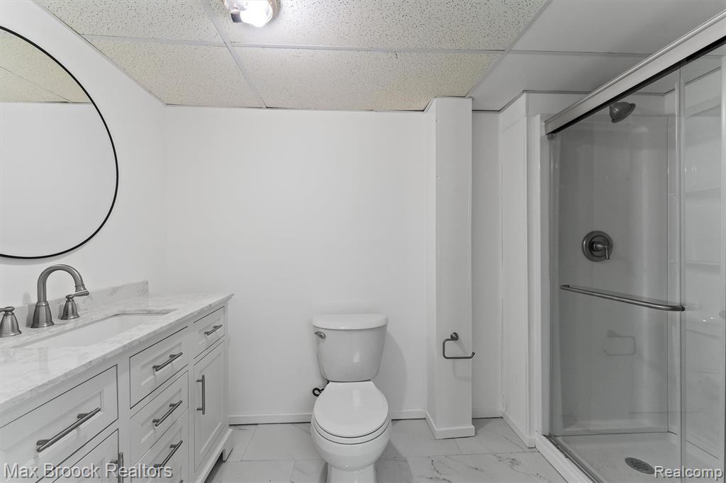 5725 Ridgewood Road, West Bloomfield, MI — Photo 33