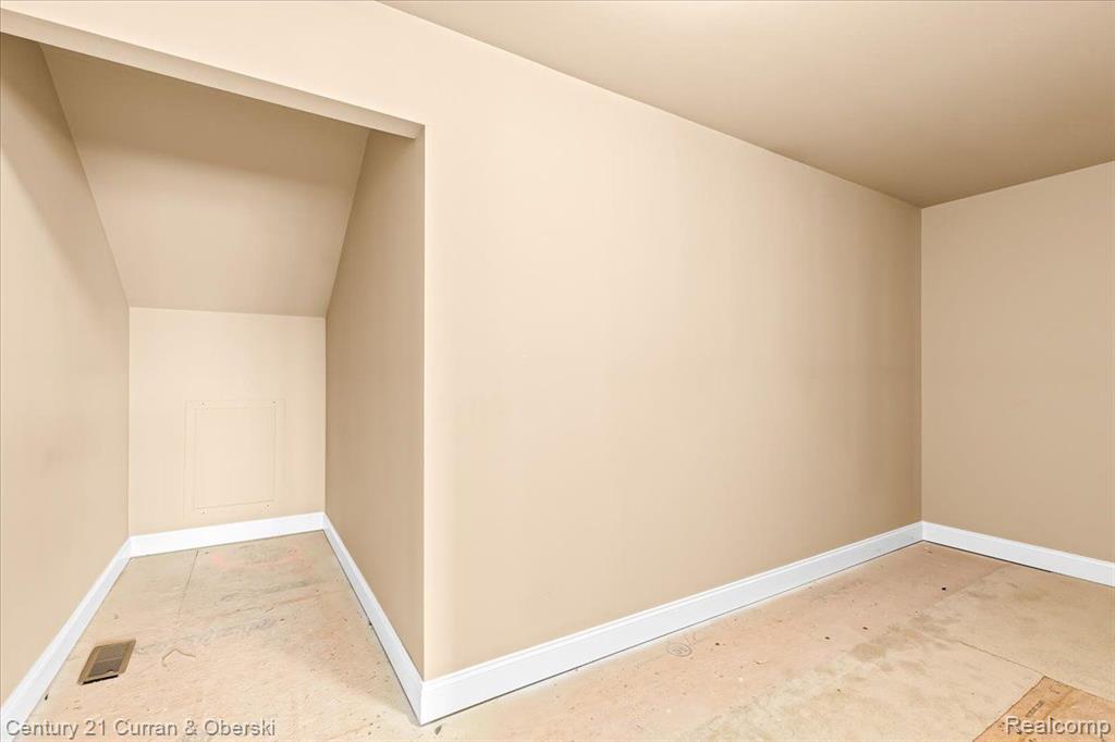 44707 BROADMOOR Circle N, Northville, MI 48168 — Photo 18