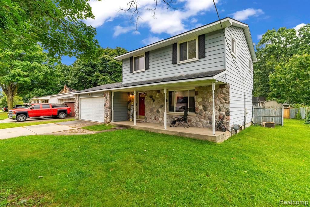 310 AIRPORT Drive, Holly, MI 48442 — Photo 3