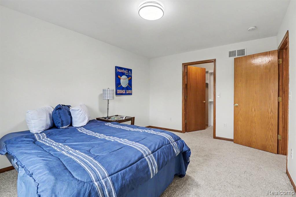 55206 Leonard Court, Shelby Twp, MI 48316 — Photo 17