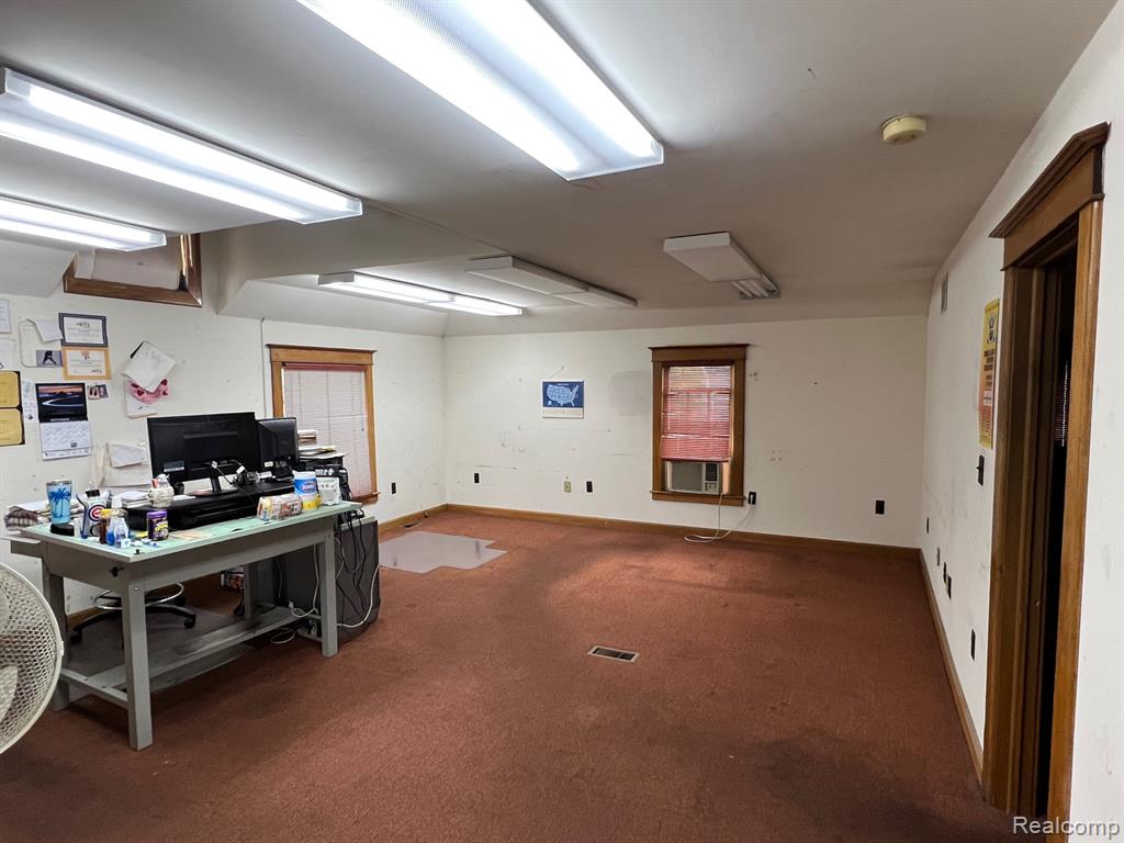 820 S Washington Avenue, Royal Oak, MI 48067 — Photo 9