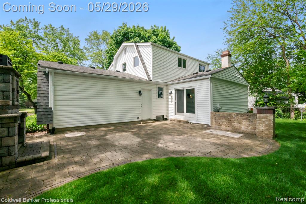 9310 Oakcliffe Drive, Plymouth, MI 48170 — Photo 7