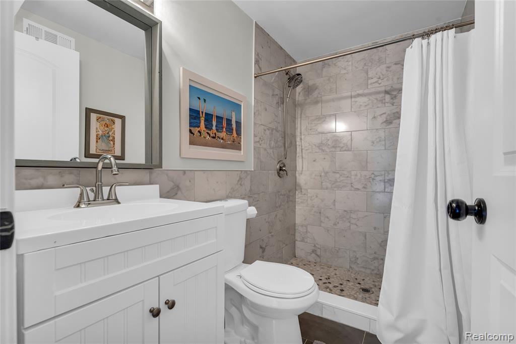 6736 Timber Ridge Drive, Bloomfield Hills, MI 48301 — Photo 16