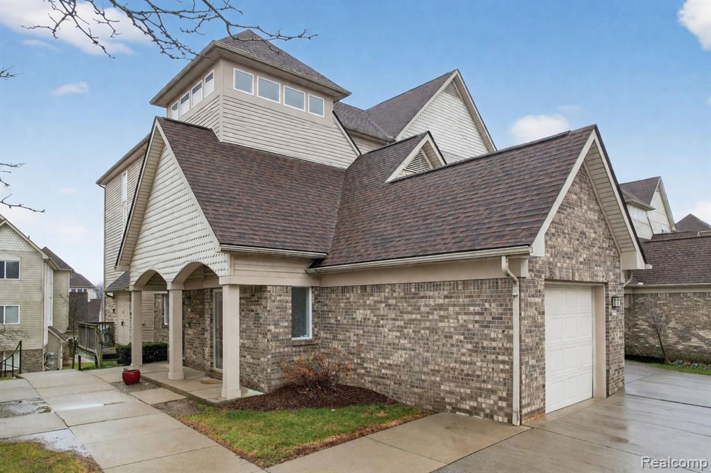 848 Brandon Avenue, Pontiac, MI 48340 — front exterior